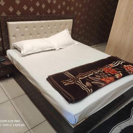 Hotel 7 Deep 루드히아나 외부 사진